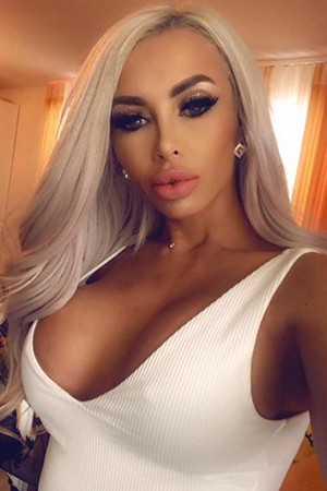 Busty Escort Girl Christa Busty Escort Girl Christa