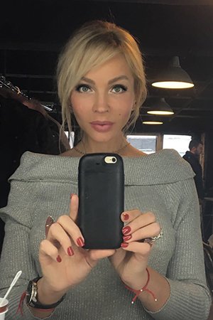 A deep-throat specialist Escort Girl A deep-throat specialist Escort Girl